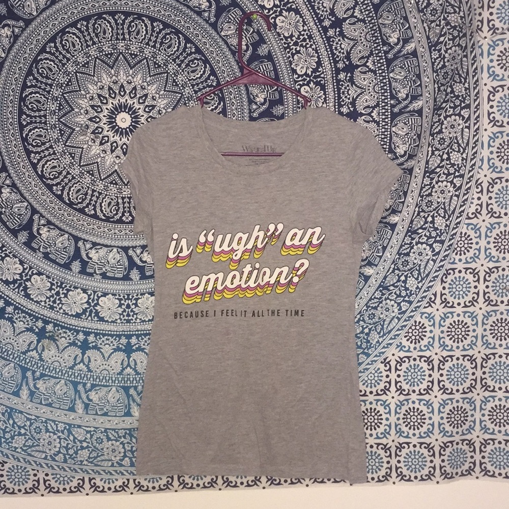 Grey graphic tee